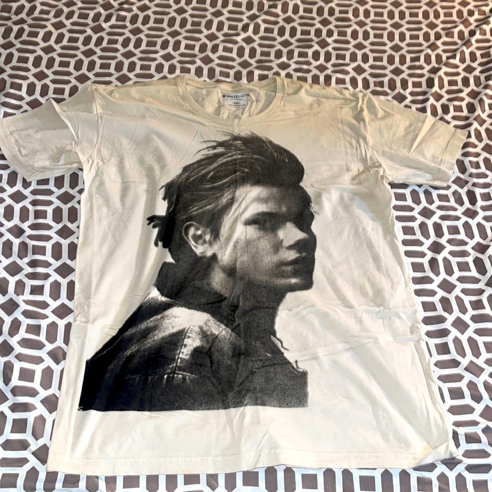 Tee shirt size XL only worn once